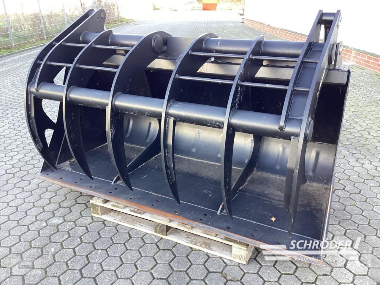 Sonstige Industriemaschinen del tipo Alö POWERGRAB L+ 220 | SCHÄFFER AUFNAHME, Gebrauchtmaschine In Norden (Immagine 4)